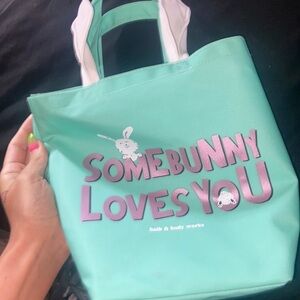 Some Bunny 🐰 Loves You tote bag Bath & Body Works 🩵